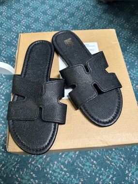 💐Black Textured Slide Sandals